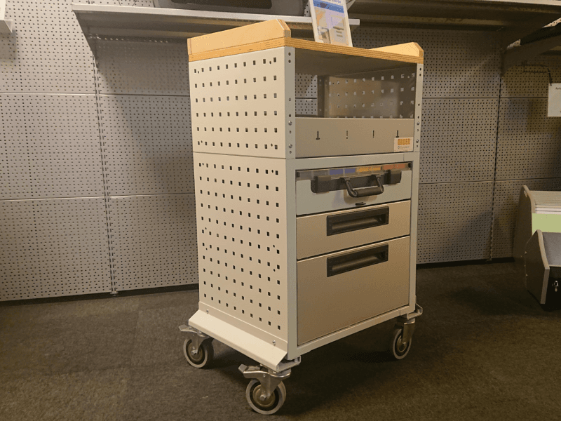 Utstilt Order System bilinnredning Single trollye S20-04