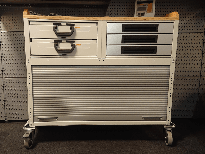 Utstilt Order System bilinnredning - Double trollye D20-01