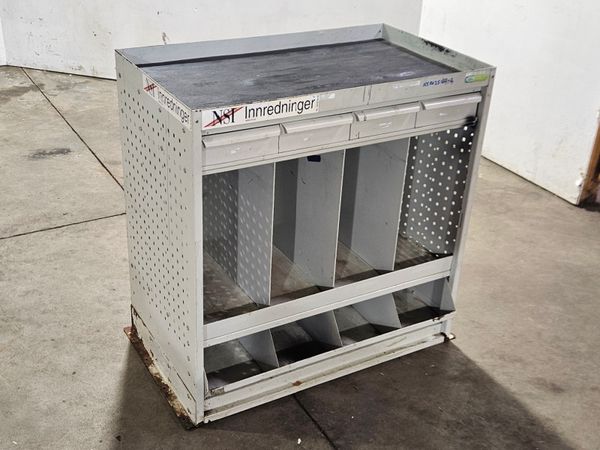 Brukt NSI bilinnredning/ NSQA251010-2