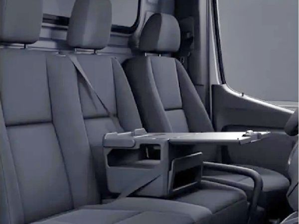 Mobilt kontor - Originalt Mercedes-Benz-tilbehør - Med mange oppbevarings muligheter